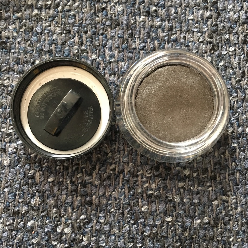 Color Design Infinite Eyeshadow
